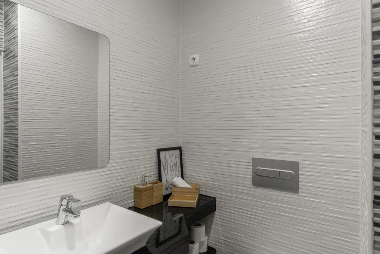 Charming Apartment- Authentic Experience In Graca Lisboa Eksteriør bilde